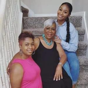 Meet your Posher, Vicky